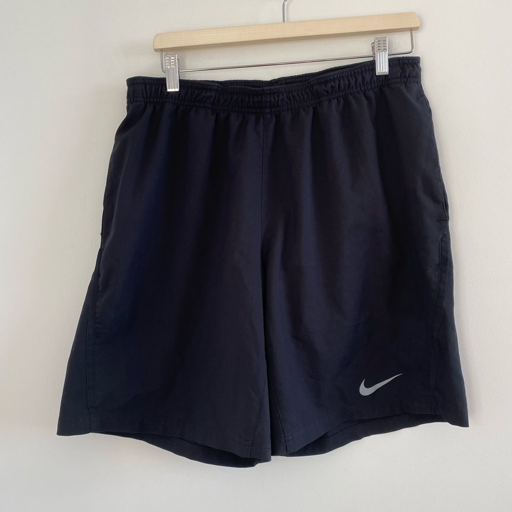 Nike Dri-FIT Men’s Black Athletic Shorts Size Large